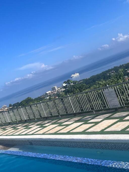 Pyramid Point Manor Villa Ocho Rios Exteriör bild